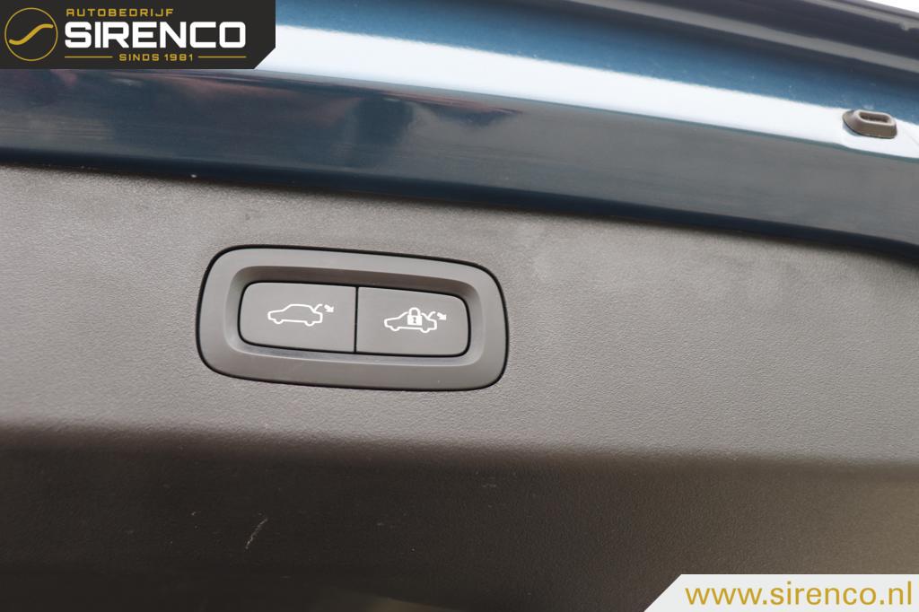 Lynk & Co 01 Lynk & Co 01 1.5 | komt binnen | panoramadak | stoelverwarming |Android auto & Apple carplay |dab | adaptive cruise control | sfeerverlichting |