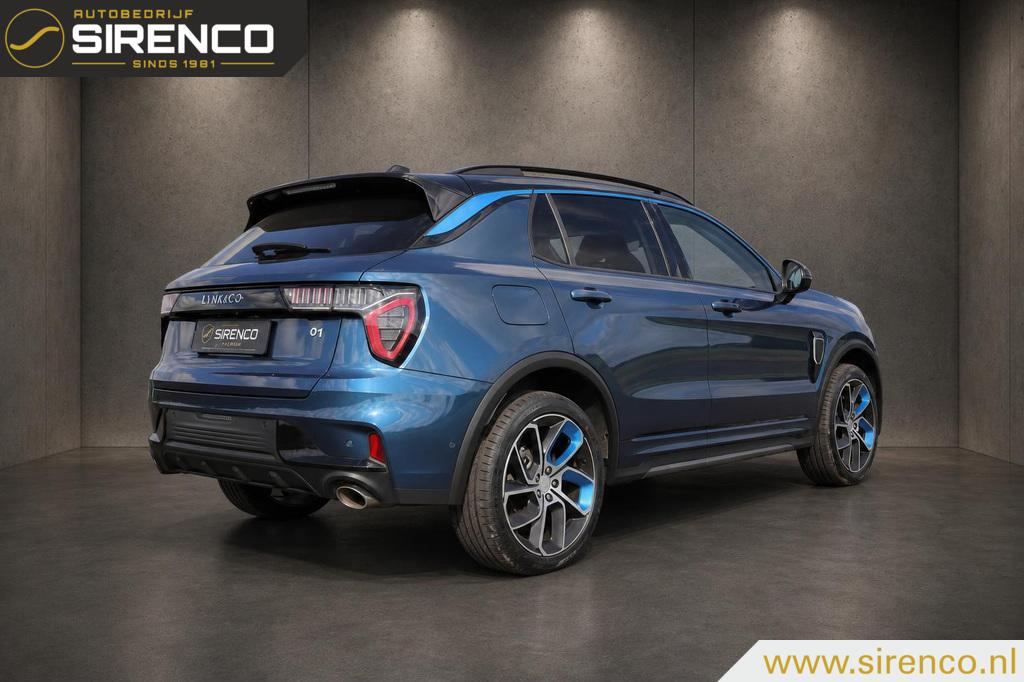 Lynk & Co 01 Lynk & Co 01 1.5 | komt binnen | panoramadak | stoelverwarming |Android auto & Apple carplay |dab | adaptive cruise control | sfeerverlichting |