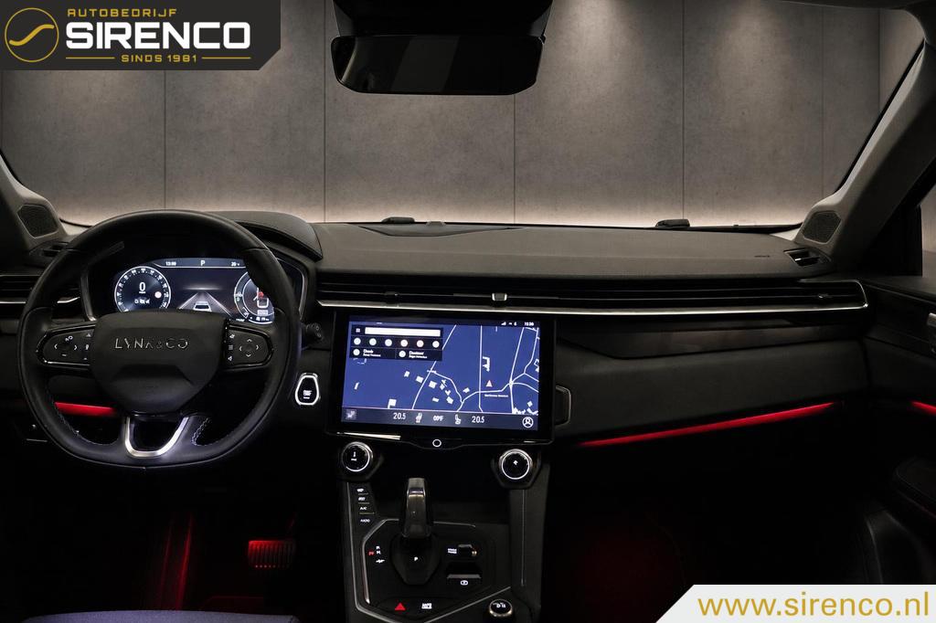 Lynk & Co 01 Lynk & Co 01 1.5 | komt binnen | panoramadak | stoelverwarming |Android auto & Apple carplay |dab | adaptive cruise control | sfeerverlichting |