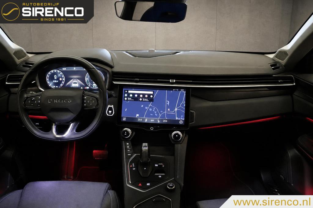 Lynk & Co 01 Lynk & Co 01 1.5 | komt binnen | panoramadak | stoelverwarming |Android auto & Apple carplay |dab | adaptive cruise control | sfeerverlichting |