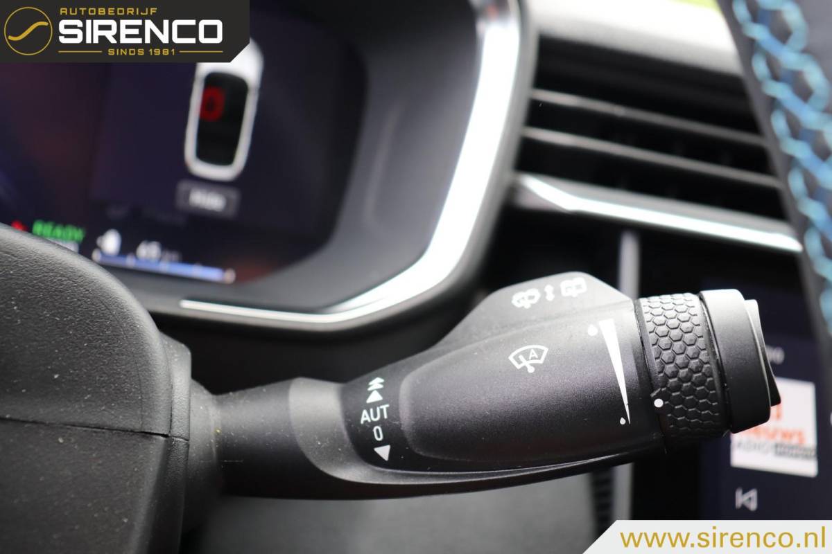 Lynk & Co 01 Lynk & Co 01 1.5| komt binnen | 360 camera met 3d view | panoramadak | phev | stoelverwarming |