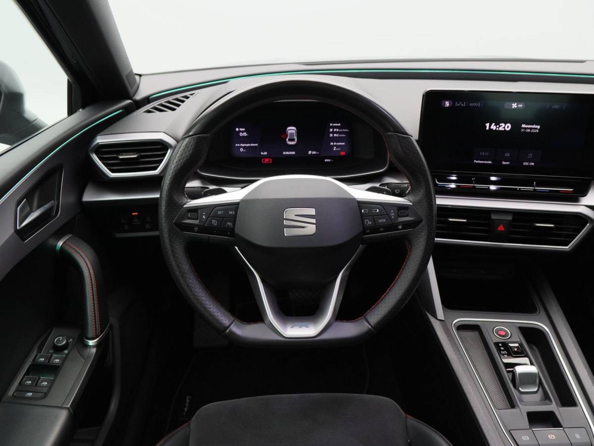 SEAT Leon SEAT Leon 1.4 TSi 204 Pk eHybrid PHEV FR Business Intense | Stoel/Stuurverwarming | Panoramadak | Camera | Navigatie | CarPlay | 18 Inch | 87.610 Km !!