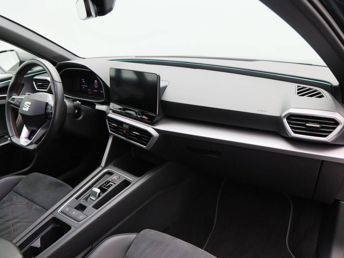 SEAT Leon SEAT Leon 1.4 TSi 204 Pk eHybrid PHEV FR Business Intense | Stoel/Stuurverwarming | Panoramadak | Camera | Navigatie | CarPlay | 18 Inch | 87.610 Km !!