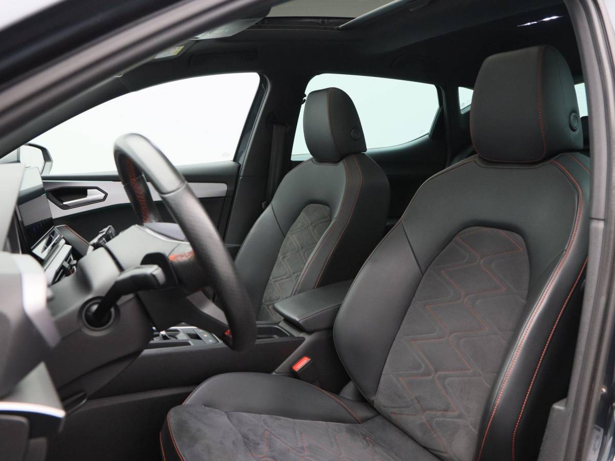 SEAT Leon SEAT Leon 1.4 TSi 204 Pk eHybrid PHEV FR Business Intense | Stoel/Stuurverwarming | Panoramadak | Camera | Navigatie | CarPlay | 18 Inch | 87.610 Km !!