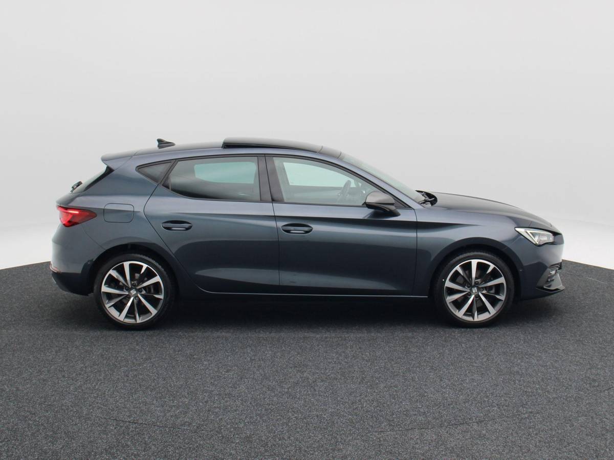 SEAT Leon SEAT Leon 1.4 TSi 204 Pk eHybrid PHEV FR Business Intense | Stoel/Stuurverwarming | Panoramadak | Camera | Navigatie | CarPlay | 18 Inch | 87.610 Km !!