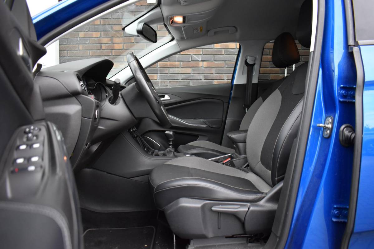 Opel Grandland X Opel Grandland X 1.2 Turbo ECC LMV TREKHAAK NAVI CRUISE