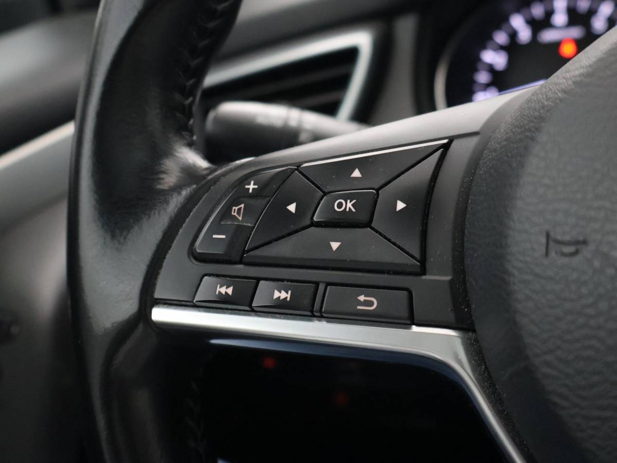 Nissan QASHQAI Nissan Qashqai 1.2 N-CONNECTA + TREKHAAK | 18 INCH | PANORAMA | 360 CAMERA