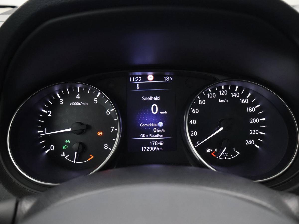 Nissan QASHQAI Nissan Qashqai 1.2 N-CONNECTA + TREKHAAK | 18 INCH | PANORAMA | 360 CAMERA