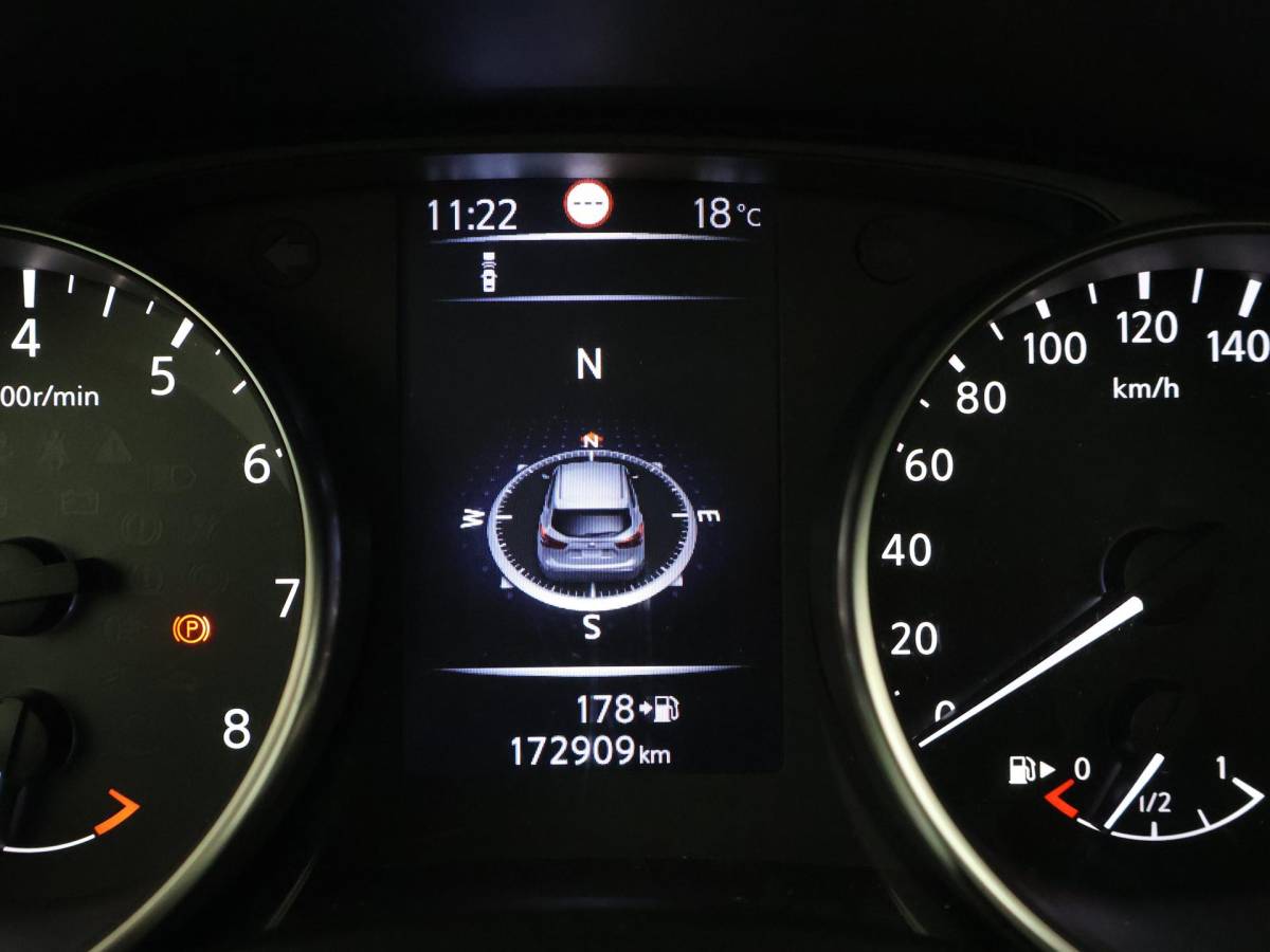 Nissan QASHQAI Nissan Qashqai 1.2 N-CONNECTA + TREKHAAK | 18 INCH | PANORAMA | 360 CAMERA