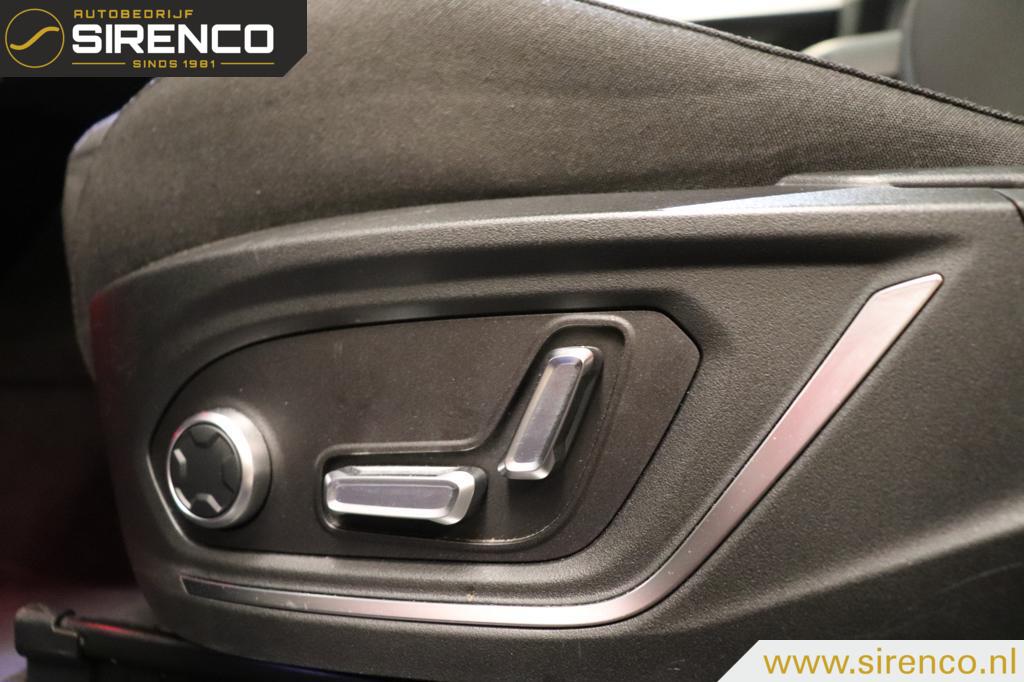 Lynk & Co 01 Lynk & Co 01 1.5 | komt binnen | panodak | stoelverwarming |Android auto & Apple carplay |dab | adaptive cruise control | sfeerverlichting |