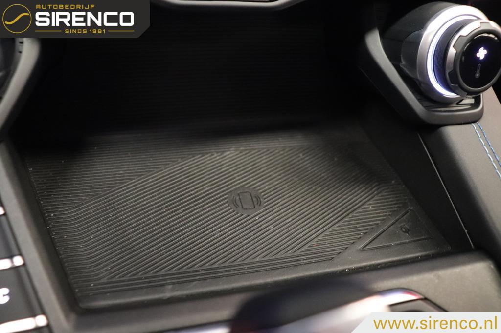 Lynk & Co 01 Lynk & Co 01 1.5 | komt binnen | panodak | stoelverwarming |Android auto & Apple carplay |dab | adaptive cruise control | sfeerverlichting |