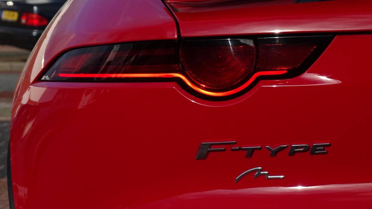 Jaguar F-TYPE Jaguar F-TYPE 2.0T Cabriolet | Automaat | 2018 | 112.000km | Vol opties | Dealerauto | Camera | Inruil mogelijk