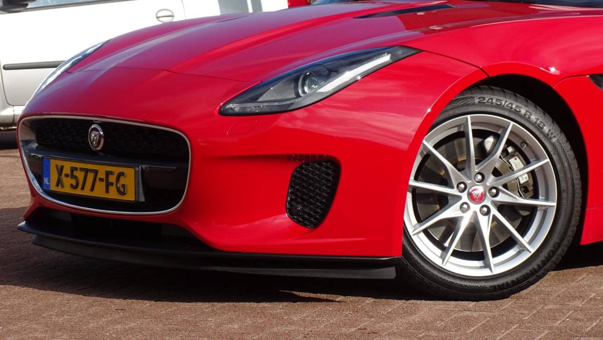 Jaguar F-TYPE Jaguar F-TYPE 2.0T Cabriolet | Automaat | 2018 | 112.000km | Vol opties | Dealerauto | Camera | Inruil mogelijk