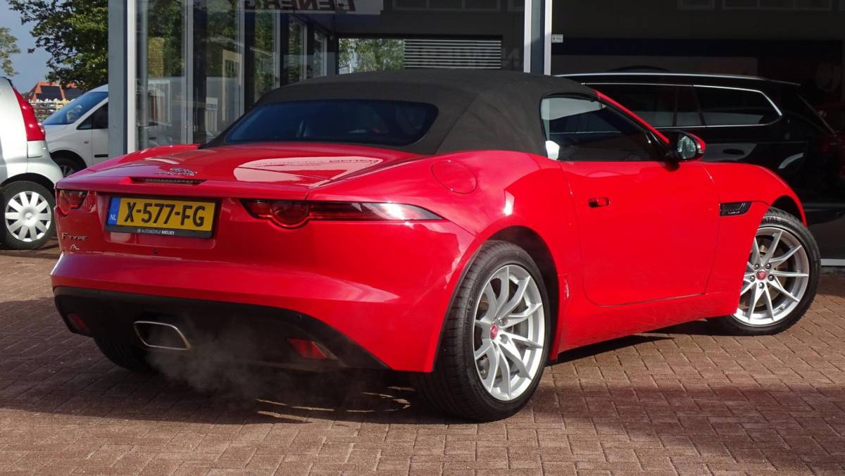 Jaguar F-TYPE Jaguar F-TYPE 2.0T Cabriolet | Automaat | 2018 | 112.000km | Vol opties | Dealerauto | Camera | Inruil mogelijk