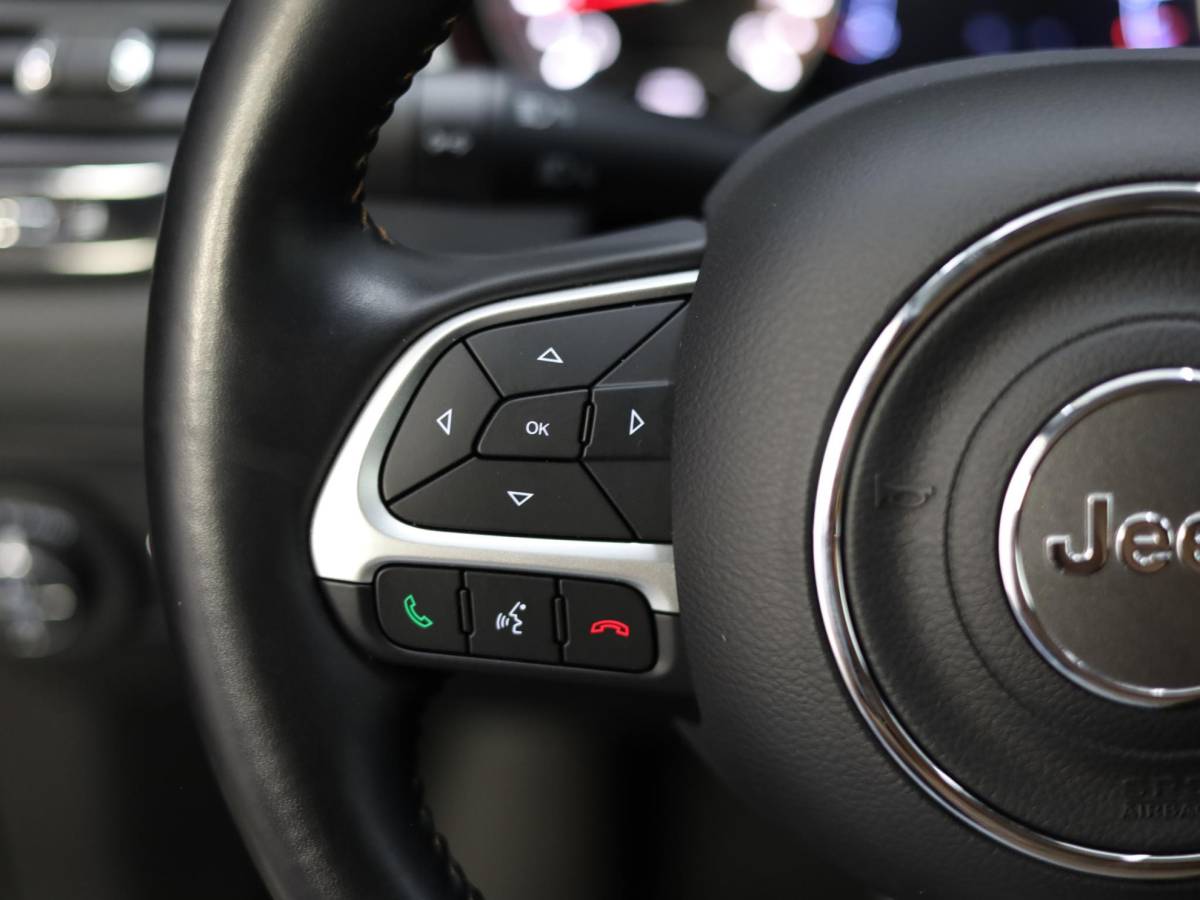 Jeep Compass Jeep Compass 1.3T Limited | Stuur en Stoelverwarming | Camera | Apple Carplay & Android auto | Adaptive Cruise Control | Alpine Audio