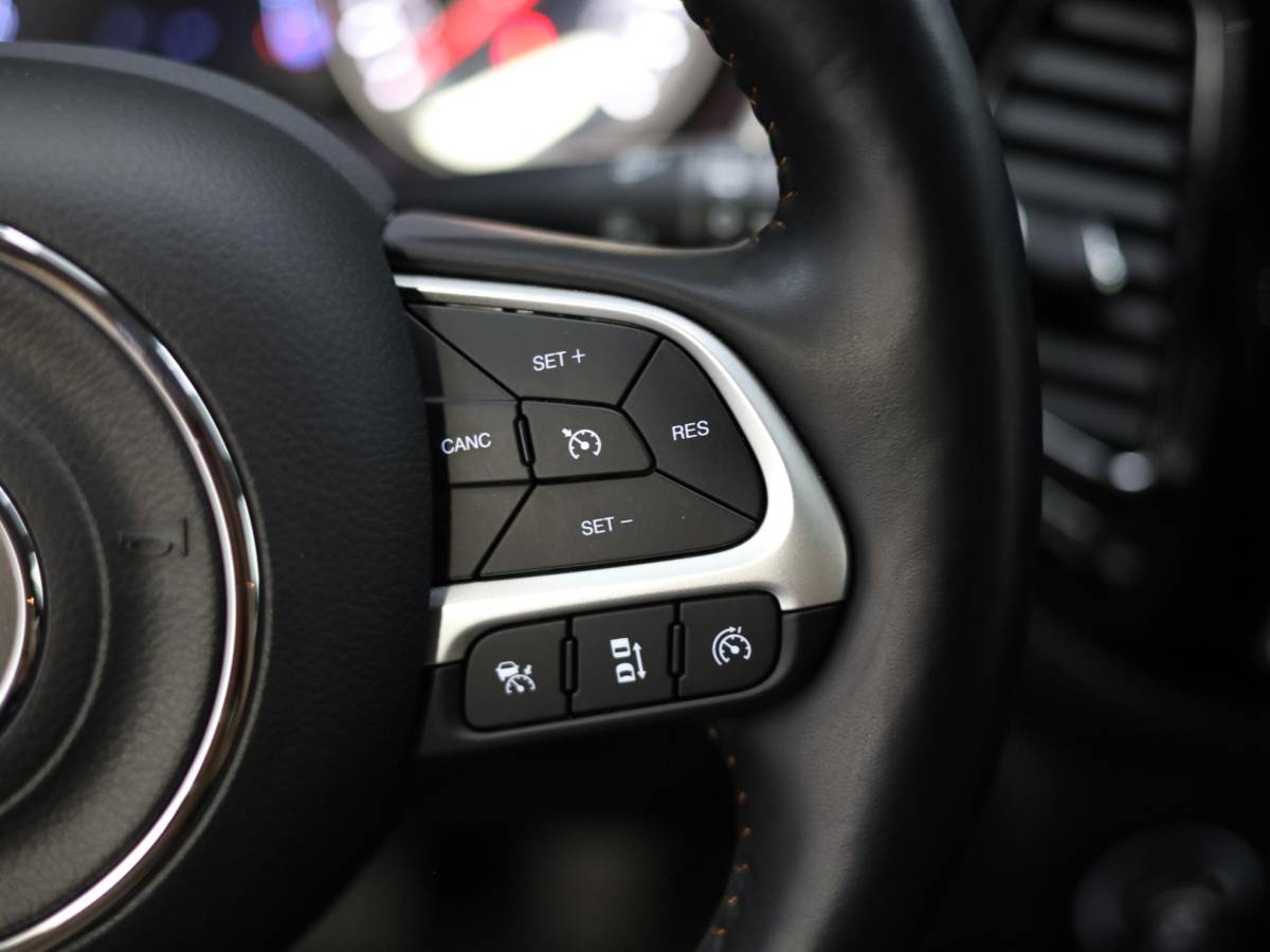 Jeep Compass Jeep Compass 1.3T Limited | Stuur en Stoelverwarming | Camera | Apple Carplay & Android auto | Adaptive Cruise Control | Alpine Audio