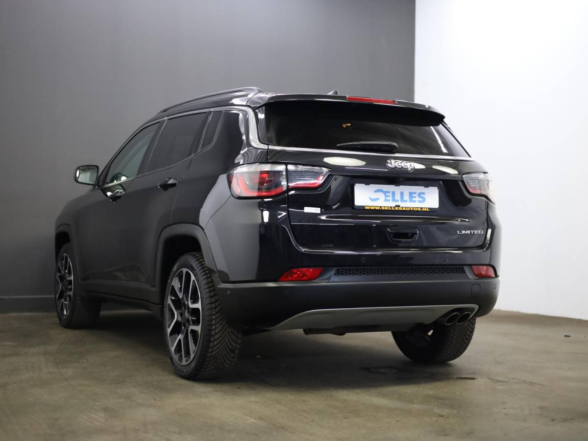 Jeep Compass Jeep Compass 1.3T Limited | Stuur en Stoelverwarming | Camera | Apple Carplay & Android auto | Adaptive Cruise Control | Alpine Audio