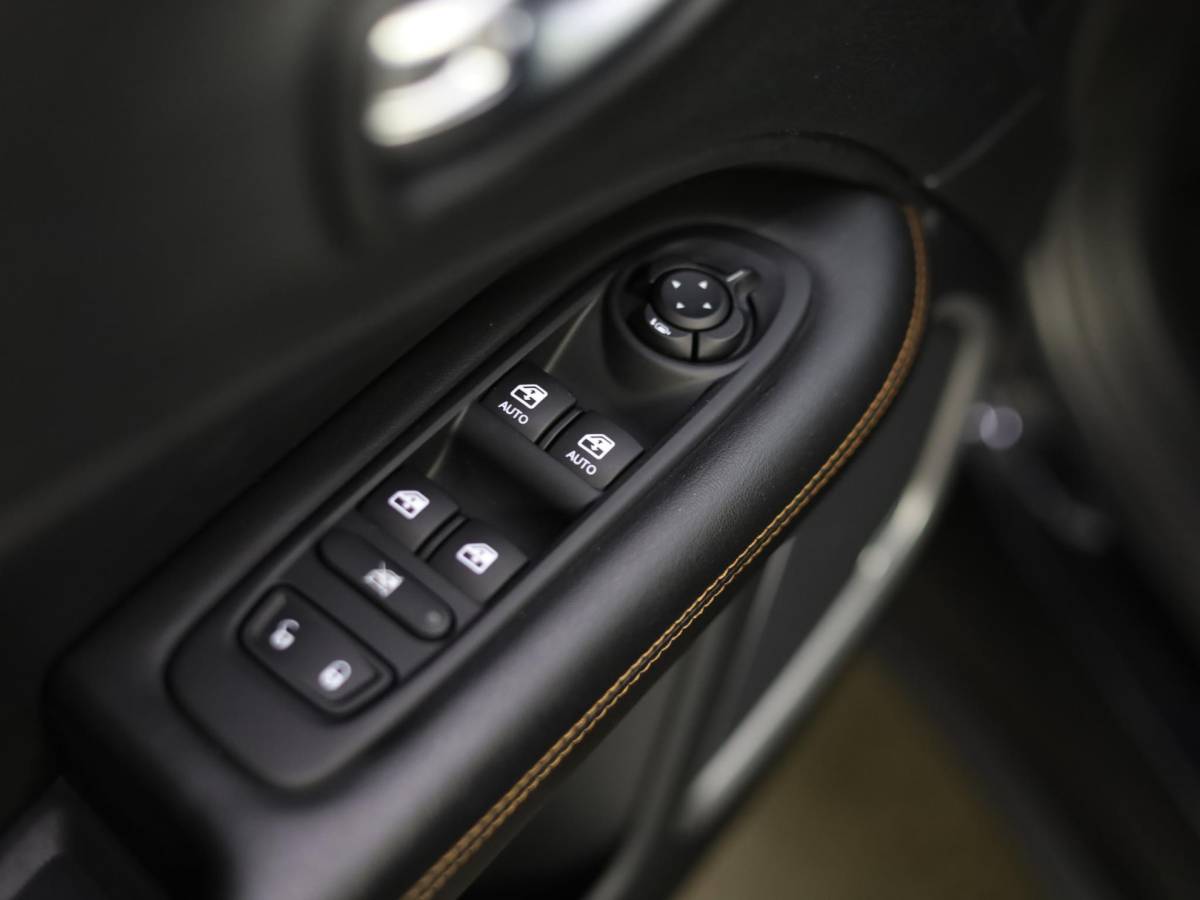 Jeep Compass Jeep Compass 1.3T Limited | Stuur en Stoelverwarming | Camera | Apple Carplay & Android auto | Adaptive Cruise Control | Alpine Audio