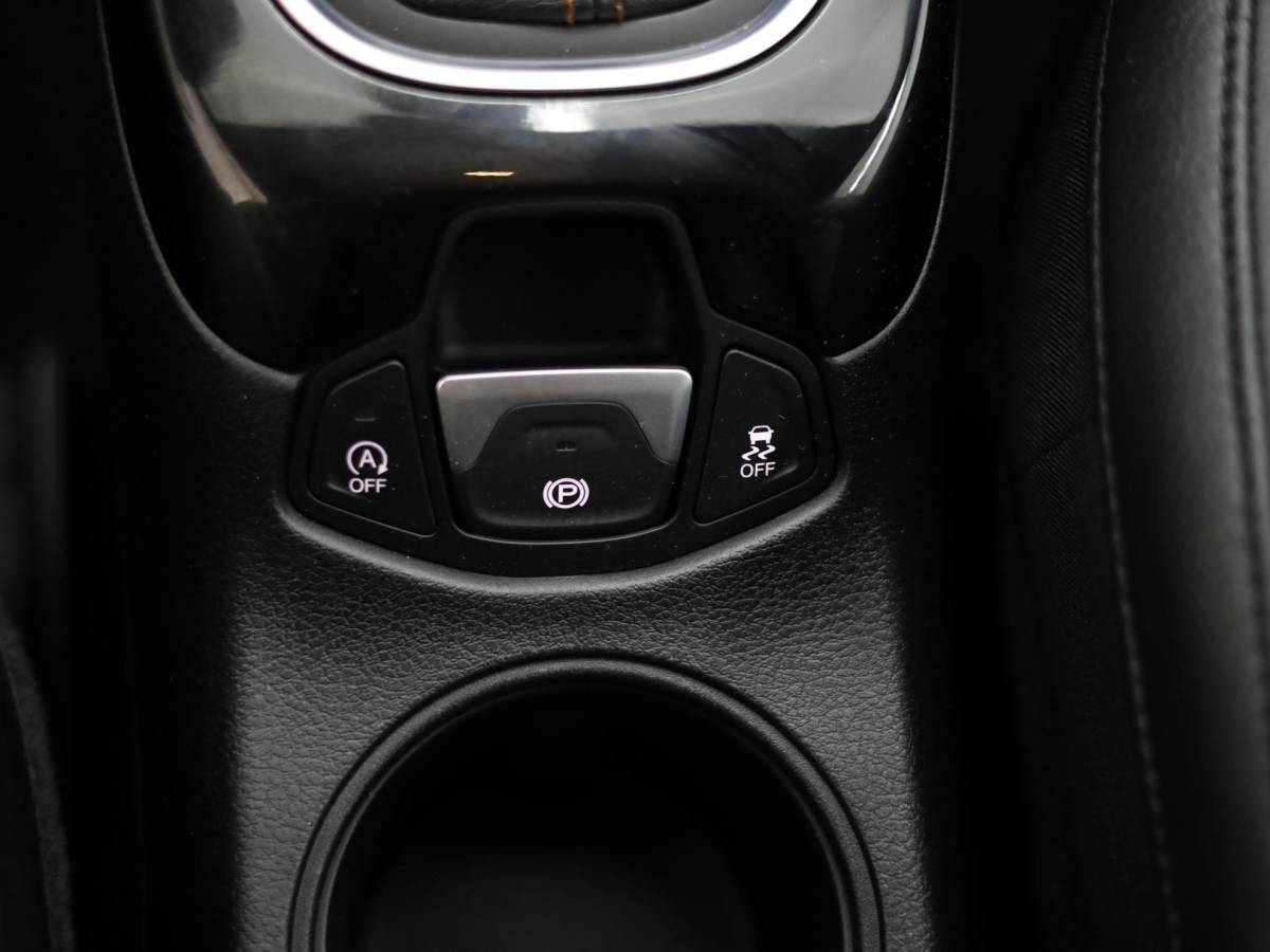 Jeep Compass Jeep Compass 1.3T Limited | Stuur en Stoelverwarming | Camera | Apple Carplay & Android auto | Adaptive Cruise Control | Alpine Audio