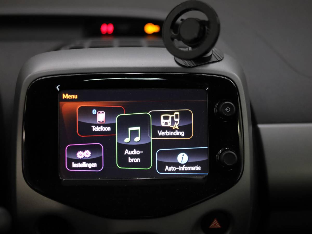 Toyota Aygo Toyota Aygo 1.0 VVT-i x-play | Camera | Cruise Control | Airco