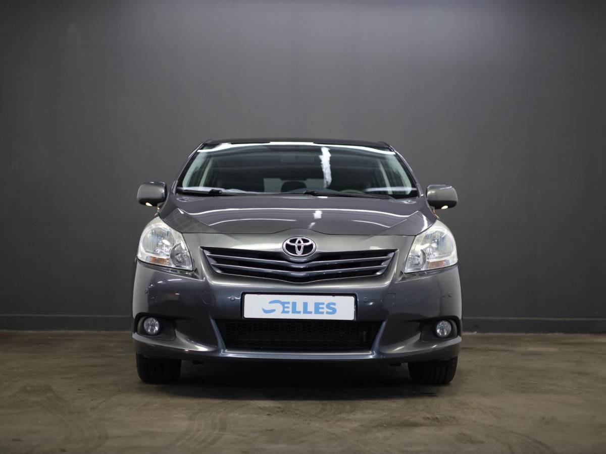Toyota Verso Toyota Verso 1.8 VVT-i Business 7persoons | Trekhaak