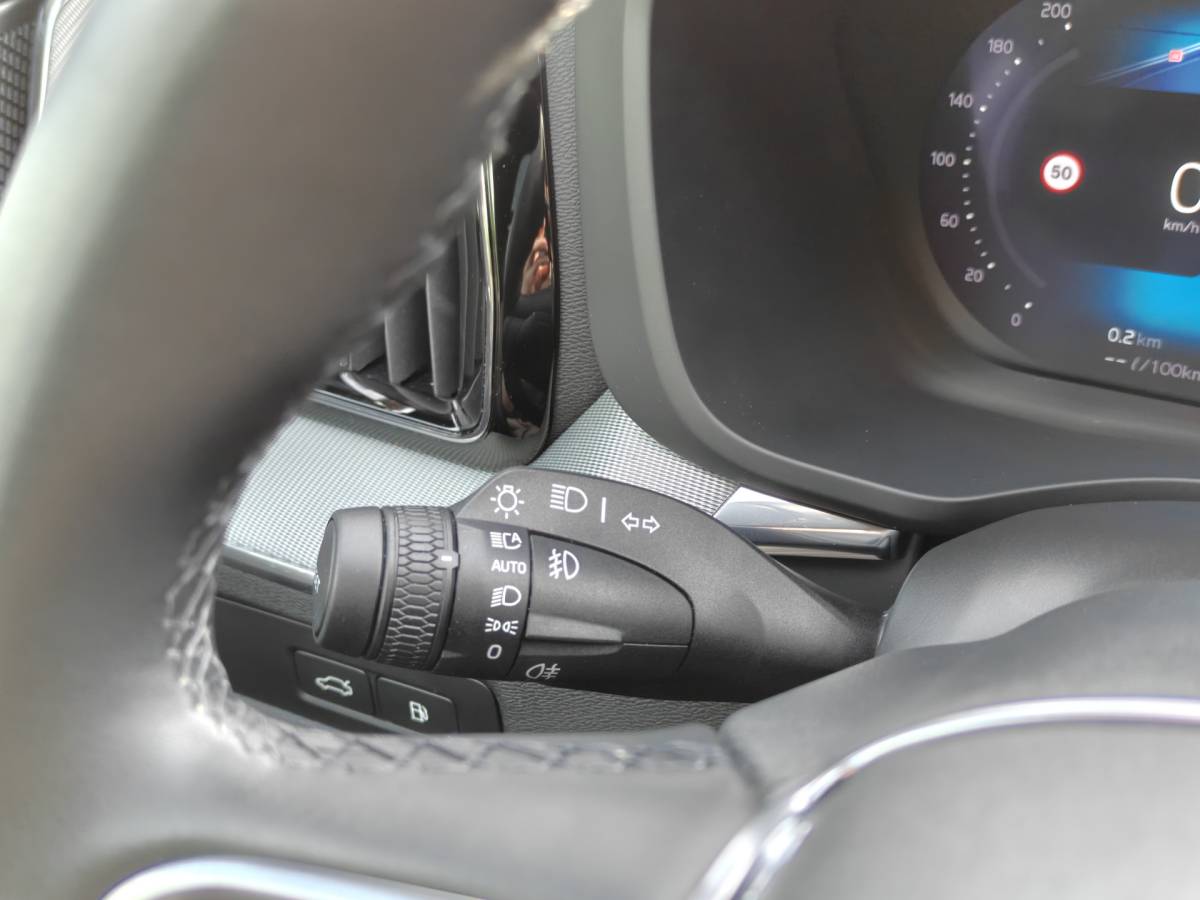 Volvo XC60 Volvo XC60 T6 AWD 350PK Plug-in Plus Black Edition | BLIS | H&K | 360 Camera | Pano | Luchtvering | Keyless |