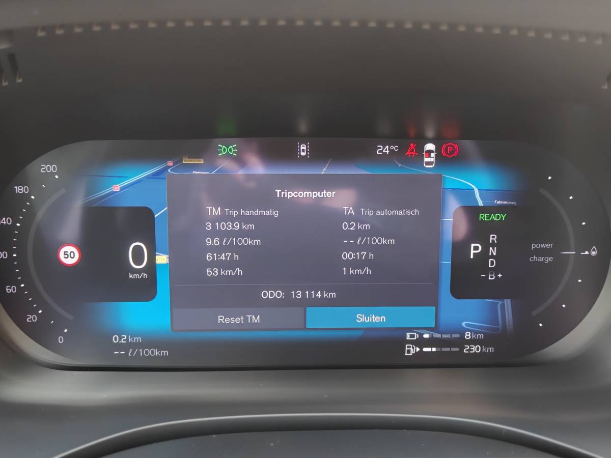Volvo XC60 Volvo XC60 T6 AWD 350PK Plug-in Plus Black Edition | BLIS | H&K | 360 Camera | Pano | Luchtvering | Keyless |