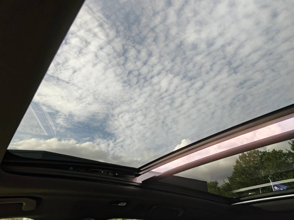 Volvo XC60 Volvo XC60 T6 AWD 350PK Plug-in Plus Black Edition | BLIS | H&K | 360 Camera | Pano | Luchtvering | Keyless |