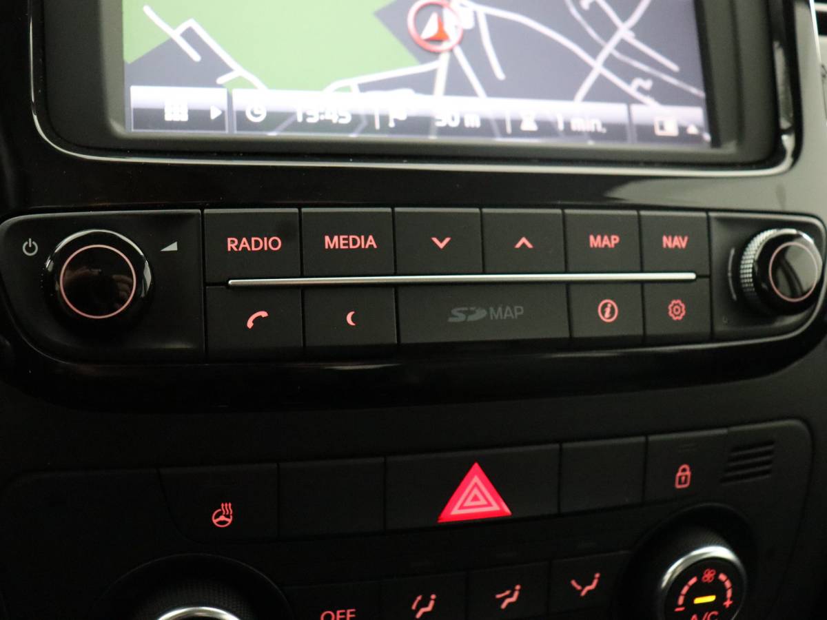 Kia Venga Kia Venga 1.6 CVVT DynamicPLusLine (Afn. Trekhaak / Camera / Navi / Cruise / PDC)