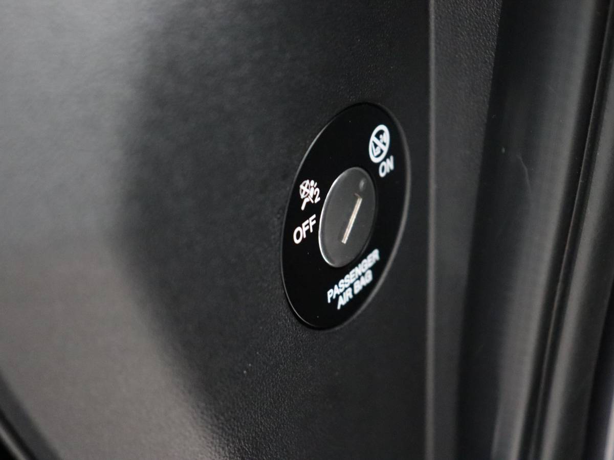 Kia Venga Kia Venga 1.6 CVVT DynamicPLusLine (Afn. Trekhaak / Camera / Navi / Cruise / PDC)