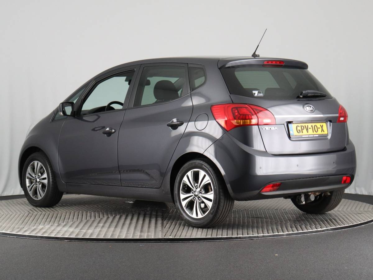 Kia Venga Kia Venga 1.6 CVVT DynamicPLusLine (Afn. Trekhaak / Camera / Navi / Cruise / PDC)
