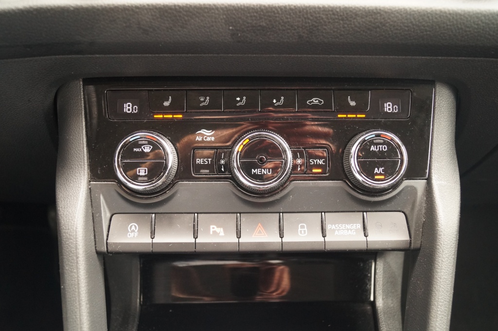 Škoda Kodiaq Skoda Kodiaq 1.5 TSI 150pk Business Edition 7-persoons -NAVI-ACC-ECC-