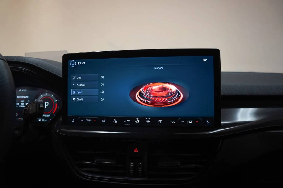 Ford Focus Ford Focus 2.3 EcoBoost ST Aut. [ HUD Perf.stoelen B&O Winterpakket Camera  ]