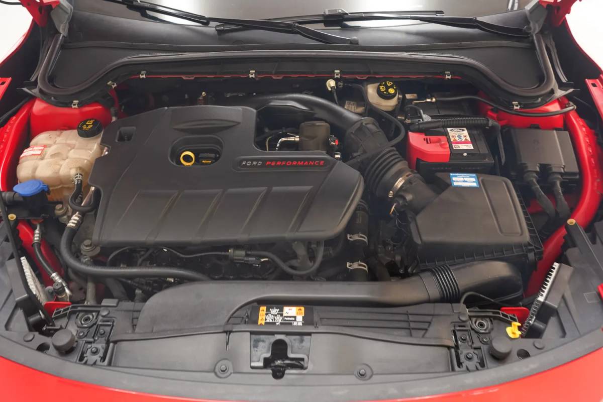 Ford Focus Ford Focus 2.3 EcoBoost ST Aut. [ HUD Perf.stoelen B&O Winterpakket Camera  ]
