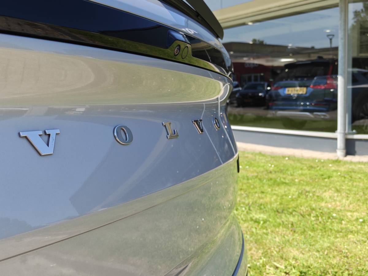 Volvo EX90 Volvo EX90 Twin Motor Performance 517PK Ultra 7p. 111 kWh | Trekhaak | Luchtvering | Climate | 22” | Bose |