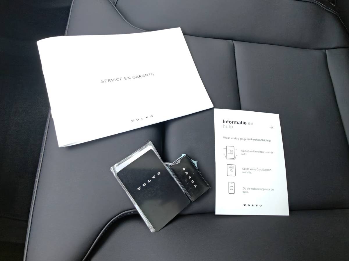 Volvo EX90 Volvo EX90 Twin Motor Performance 517PK Ultra 7p. 111 kWh | Trekhaak | Luchtvering | Climate | 22” | Bose |