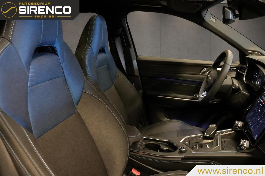 Lynk & Co 01 Lynk & Co 01 1.5 | zwarte dakhemel | 360 camera met 3d view | panodak | stoelverwarming |Android auto & Apple carplay |dab | adaptive cruise control | sfeerverlichting |