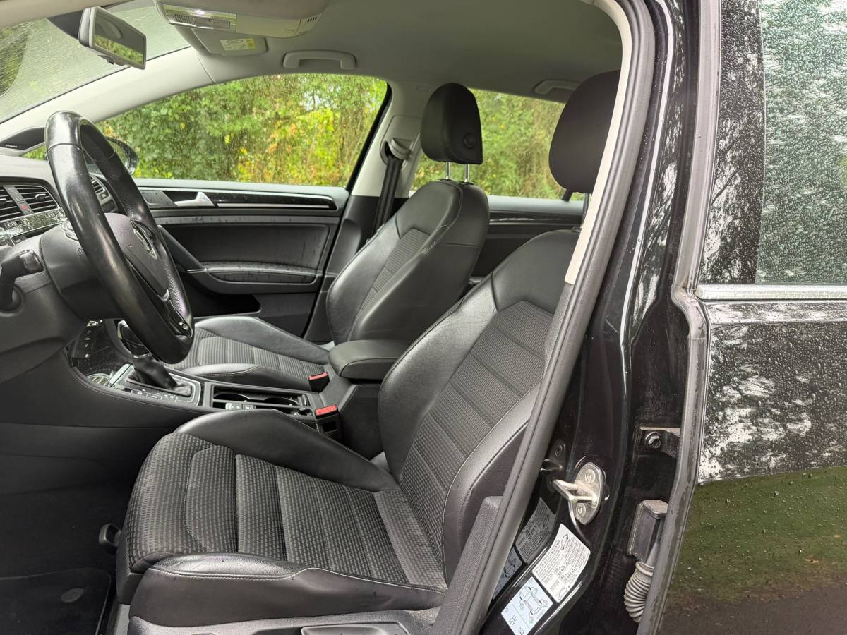 Volkswagen Golf Volkswagen Golf Variant 1.4 TSI Highline | Cruise control + Navi Nu € 5.500,- !!!