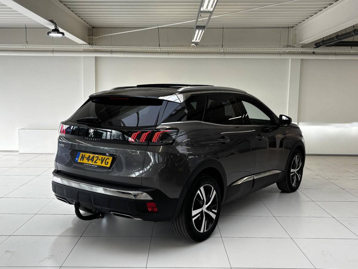 Peugeot 3008 Peugeot 3008 1.2 PureTech GT | Panoramadak | Navigatie | Trekhaak | Achteruitrijcamera |