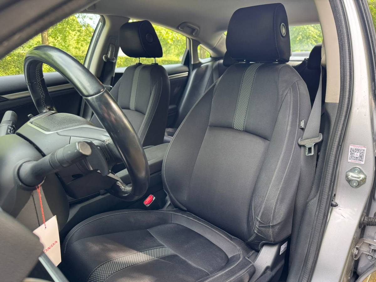 Honda Civic Honda Civic 1.5 i-VTEC Turbo Elegance|Stoelverw|Automaat|Navi|Camera