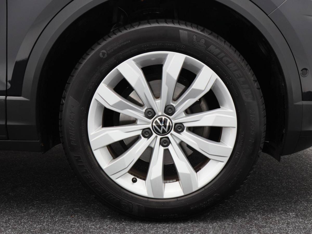 Volkswagen T-Roc Volkswagen T-Roc 1.5 TSi 150 Pk Automaat Style Business | Adaptive Cruise Control | Elektrische Achterklep | Navigatie | Trekhaak | Stoelverwarming | 17 Inch