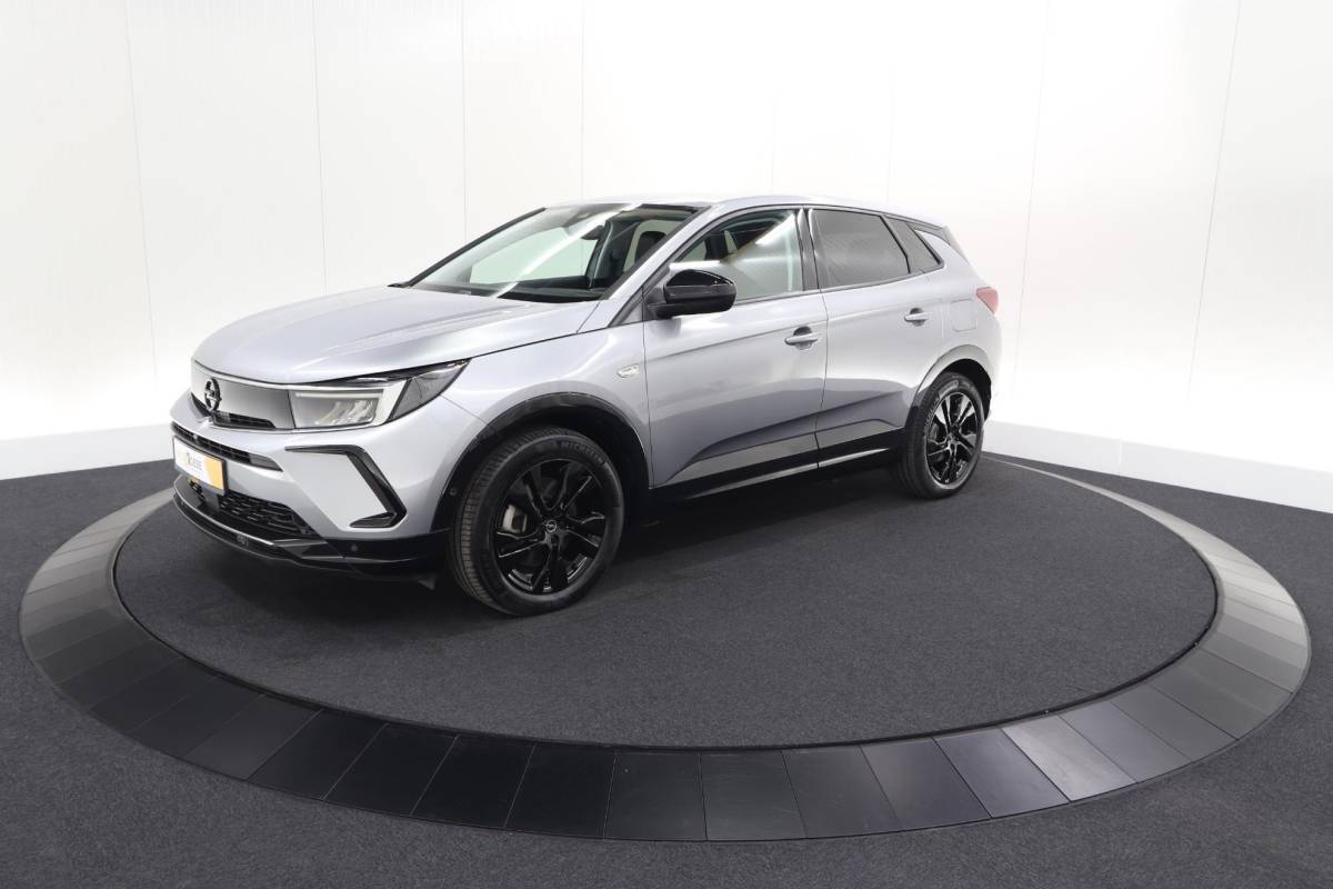 Opel Grandland Opel Grandland 1.6 Turbo 225 Plug-In Hybrid GS | Adaptieve Cruise Control | Camera | Dodehoekdetectie