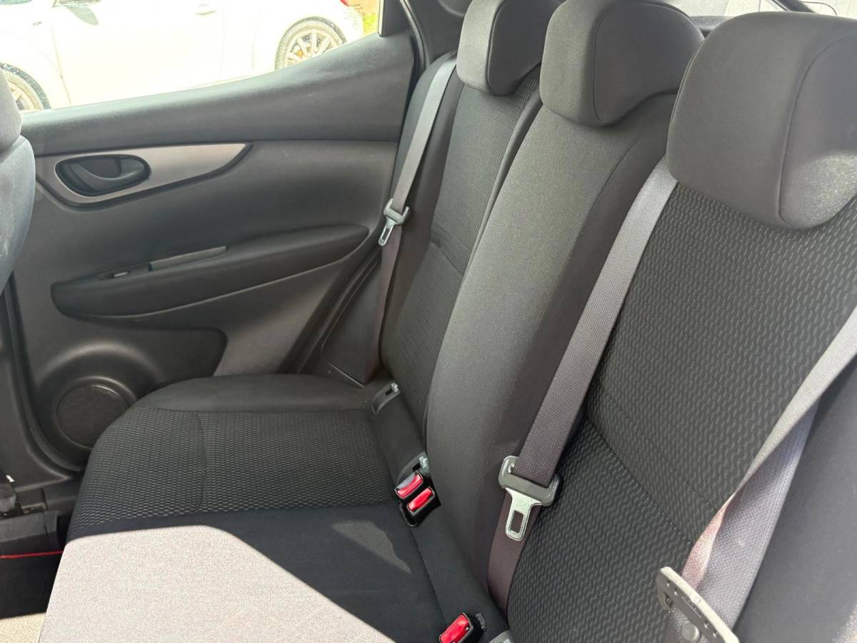 Nissan QASHQAI Nissan Qashqai 1.2 CARPLAY/NAVI/CRUISE/PDC/SPORTVELGEN/TREKHAAK