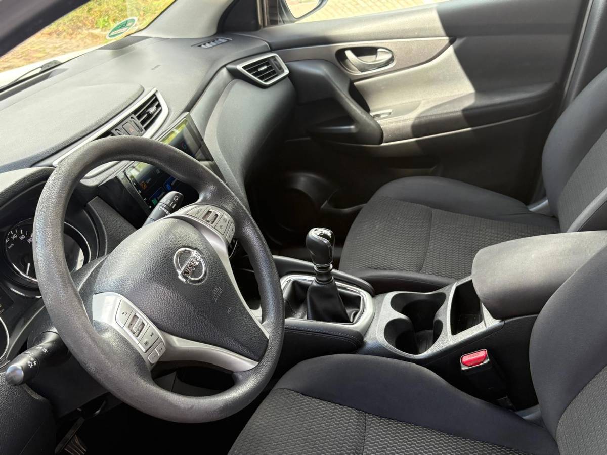 Nissan QASHQAI Nissan Qashqai 1.2 CARPLAY/NAVI/CRUISE/PDC/SPORTVELGEN/TREKHAAK