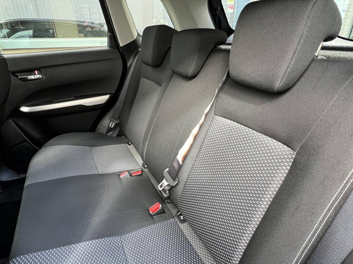 Suzuki Vitara Suzuki Vitara 1.6 Rhino Tekhaak / navigatie