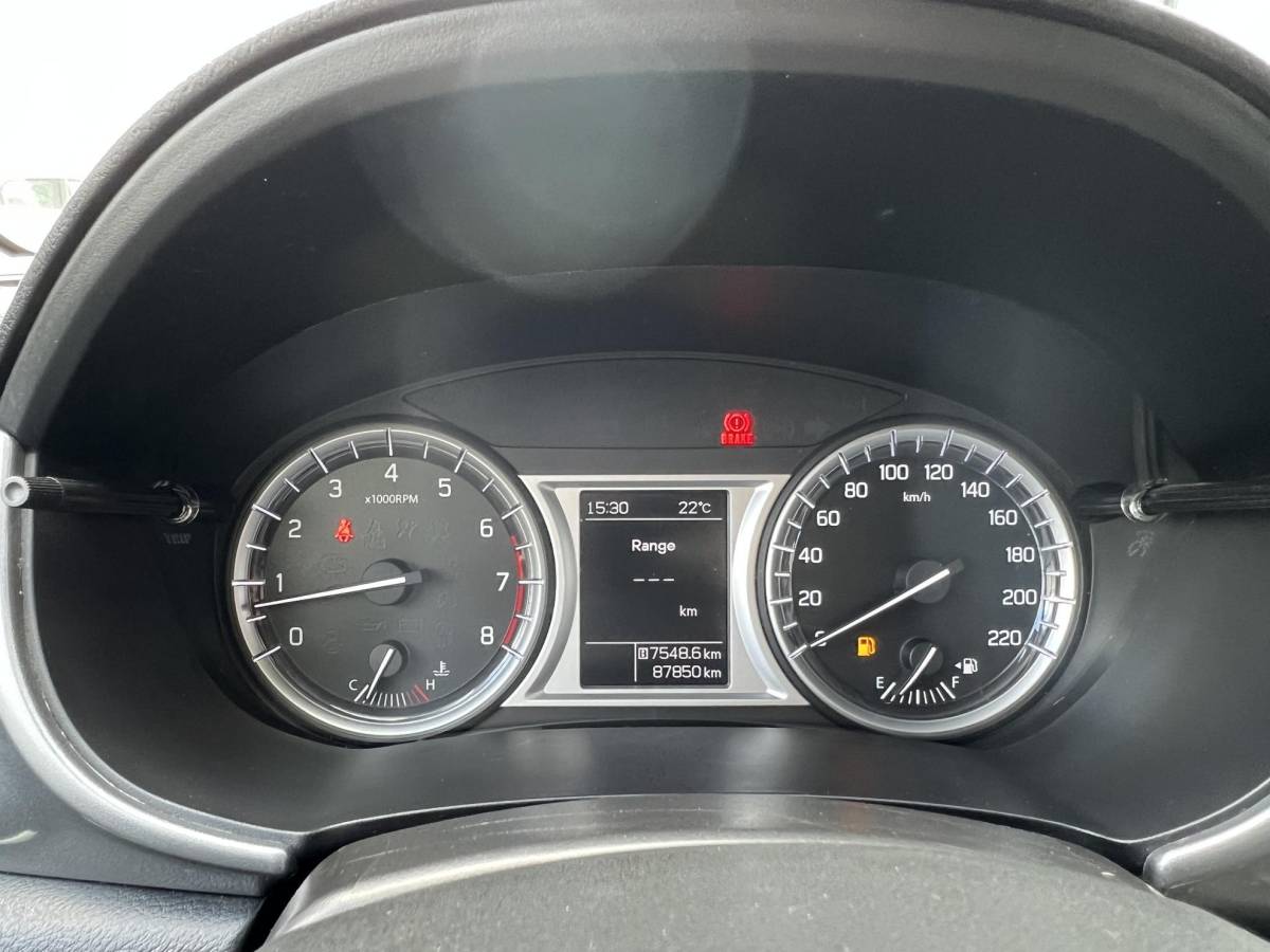 Suzuki Vitara Suzuki Vitara 1.6 Rhino Tekhaak / navigatie