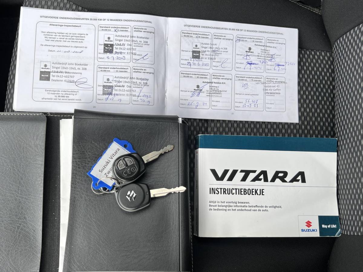 Suzuki Vitara Suzuki Vitara 1.6 Rhino Tekhaak / navigatie
