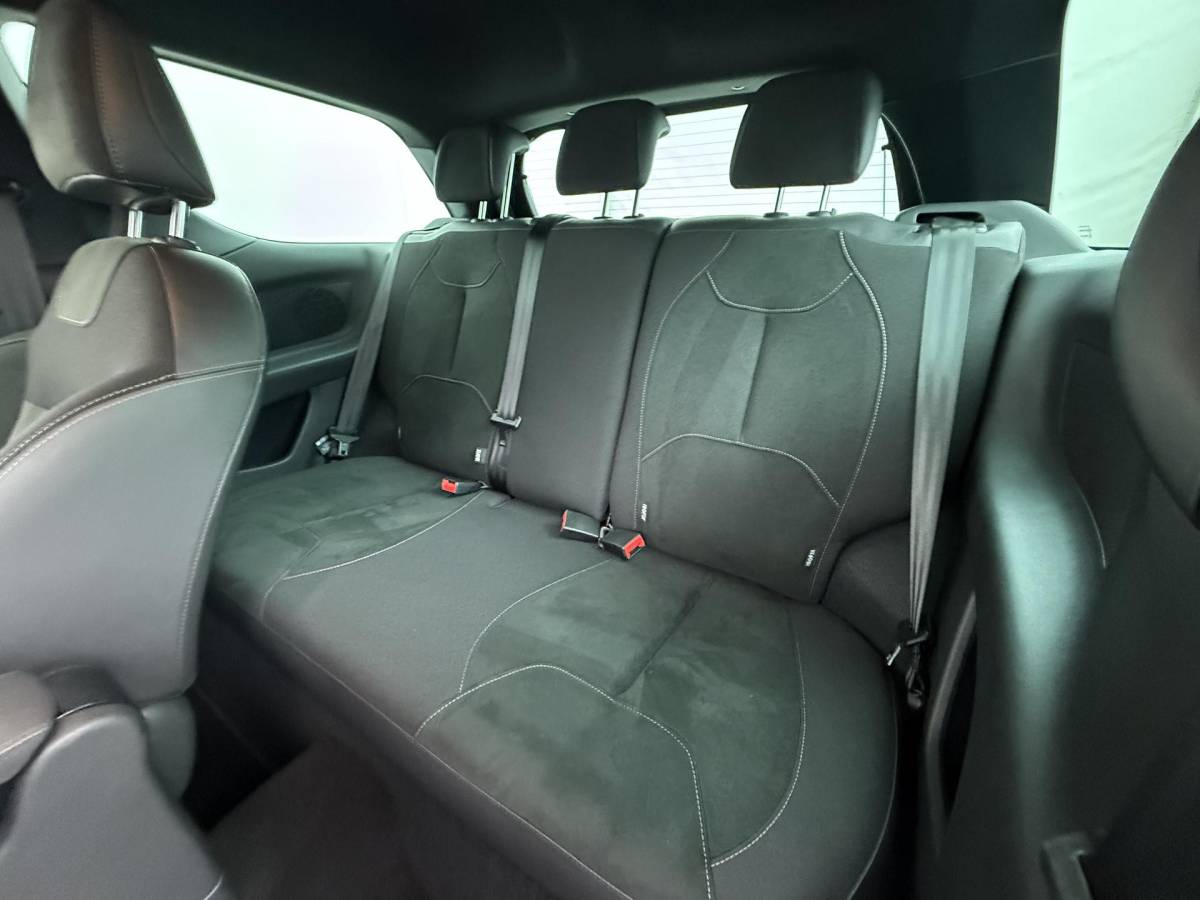 DS DS 3 DS 3 1.2 PureTech Givenchy Le MakeUp – Automaat – Achteruitrijcamera – Navigatie – Airconditioning