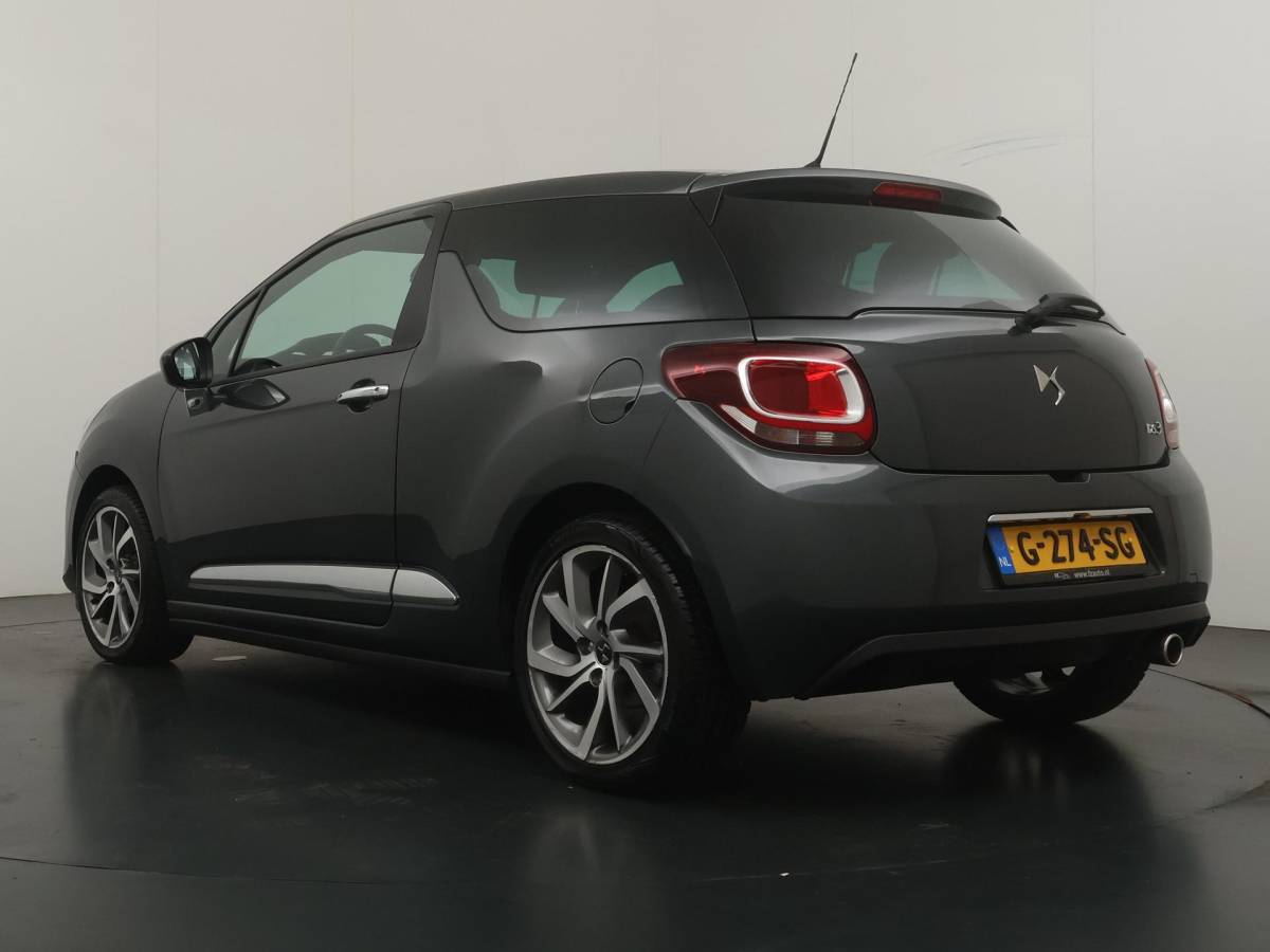 DS DS 3 DS 3 1.2 PureTech Givenchy Le MakeUp – Automaat – Achteruitrijcamera – Navigatie – Airconditioning