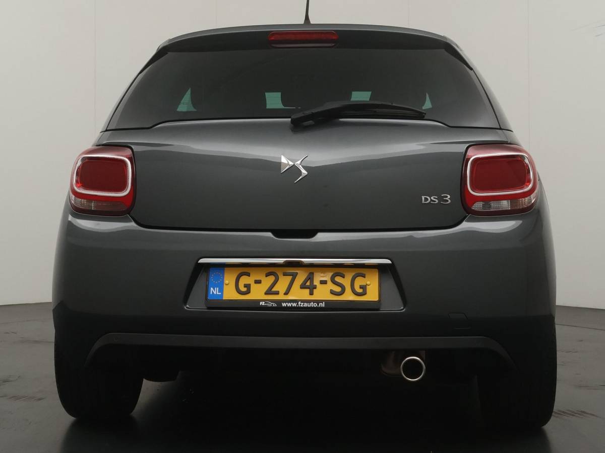 DS DS 3 DS 3 1.2 PureTech Givenchy Le MakeUp – Automaat – Achteruitrijcamera – Navigatie – Airconditioning